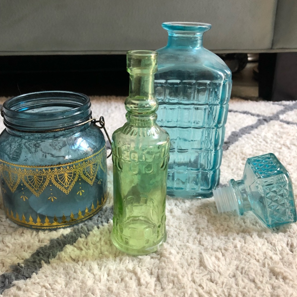 Glass decor and accent pieces